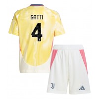 Juventus Federico Gatti #4 Auswärts Trikotsatz Kinder 2024-25 Kurzarm (+ Kurze Hosen)